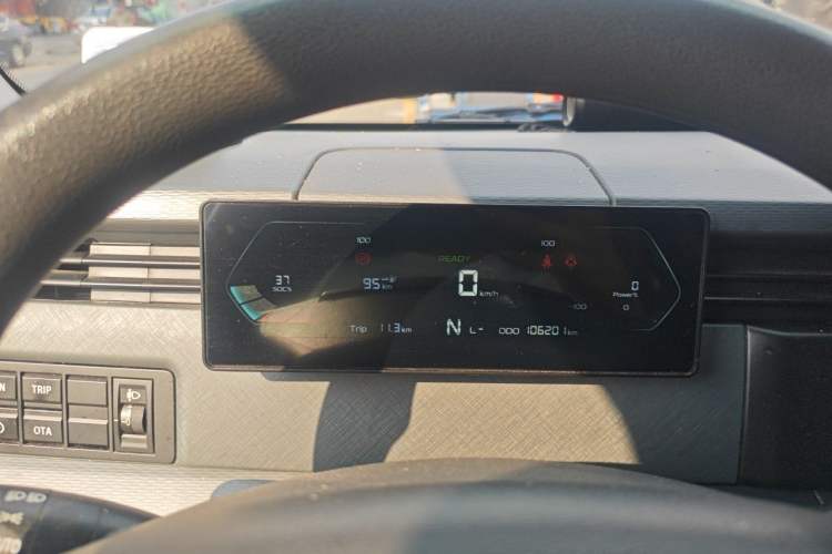 Used Farizon Xingxiang V 2024 Star Enjoy V6E Feature Edition with CATL 41.86 kWh Instrument Cluster