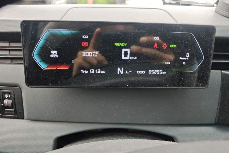 Used Farizon Xingxiang V 2024 Star Enjoy V6E Feature Edition with CATL 41.86 kWh Instrument Cluster