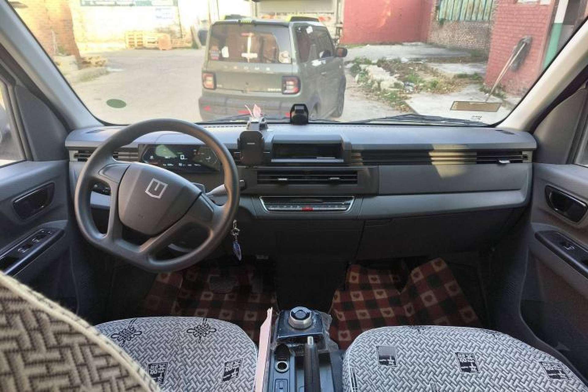 Used Farizon Xingxiang V 2024 Star Enjoy V6E Feature Edition Zhixin 46.08 kWh Interior 2