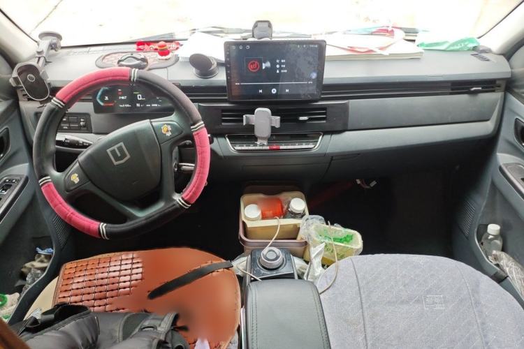 Used Farizon Xingxiang V 2024 Star Enjoy V6E Feature Edition Zhixin 46.08 kWh Interior 2