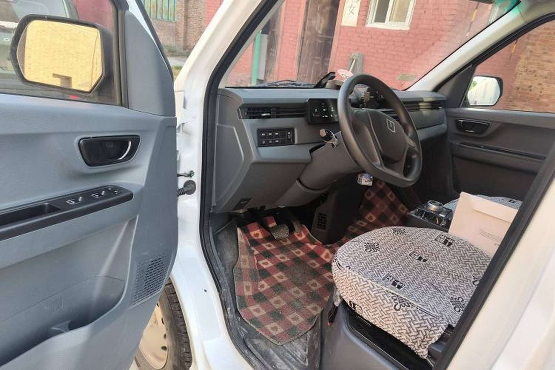 Used Farizon Xingxiang V 2024 Star Enjoy V6E Feature Edition Zhixin 46.08 kWh Interior 3