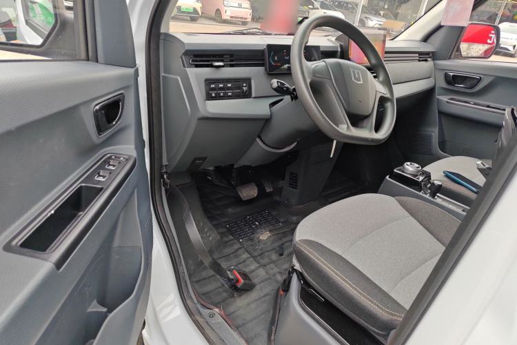 Used Farizon Xingxiang V 2024 Star Enjoy V6E Feature Edition Zhixin 46.08 kWh Interior 3
