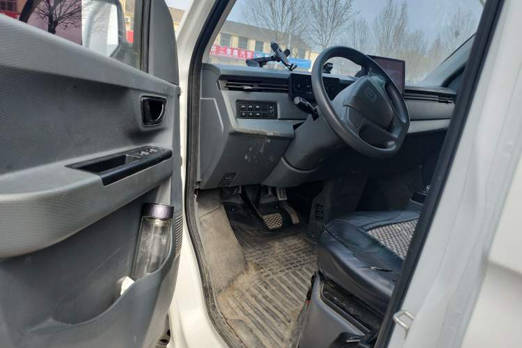 Used Farizon Xingxiang V 2024 Star Enjoy V6E Feature Edition Zhixin 46.08 kWh Interior 3