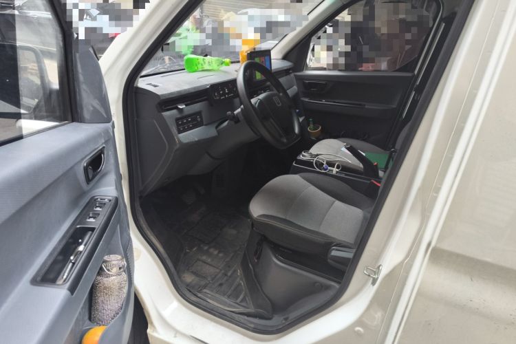 Used Farizon Xingxiang V 2024 Star Enjoy V6E Feature Edition Xuanwu 41.055 kWh Interior 3