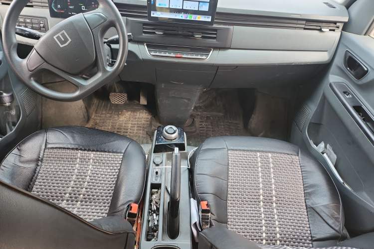 Used Farizon Xingxiang V 2024 Star Enjoy V6E Feature Edition Zhixin 46.08 kWh Interior 4