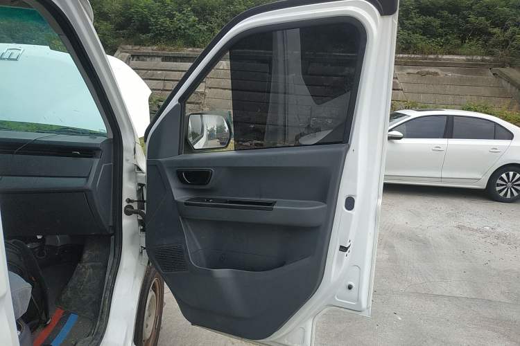 Used Farizon Xingxiang V 2024 Star Enjoy V6E Feature Edition Zhixin 46.08 kWh Interior 5