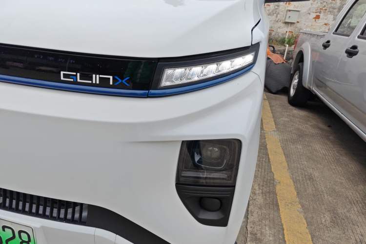 Used Farizon Xingxiang V 2024 Star Enjoy V6E Feature Edition Zhixin 46.08 kWh Left Front Headlight