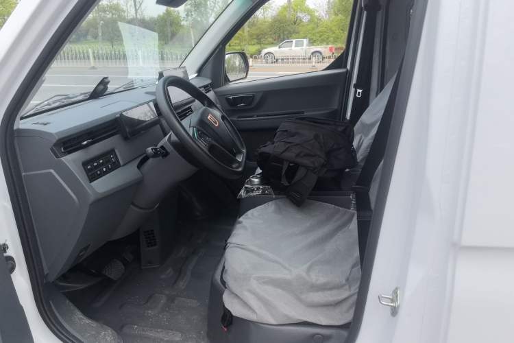 Used Farizon Xingxiang V 2024 Star Enjoy V6E Feature Edition Zhixin 46.08 kWh Left Front Seat