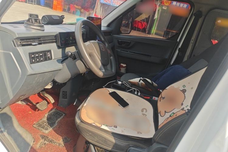 Used Farizon Xingxiang V 2024 Star Enjoy V6E Feature Edition with CATL 41.86 kWh Left Front Seat