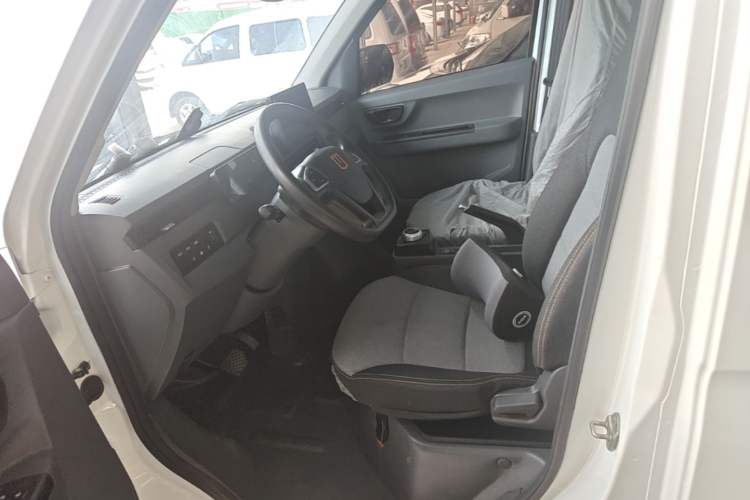 Used Farizon Xingxiang V 2024 Star Enjoy V6E Feature Edition Xuanwu 41.055 kWh Left Front Seat