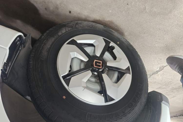Used Farizon Xingxiang V 2024 Star Enjoy V6E Feature Edition Xuanwu 41.055 kWh Left Front Wheel Hub