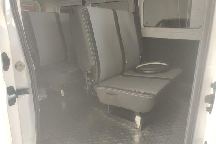 Used Farizon Xingxiang V 2024 Star Enjoy V6E Feature Edition Zhixin 46.08 kWh Left Rear Seat