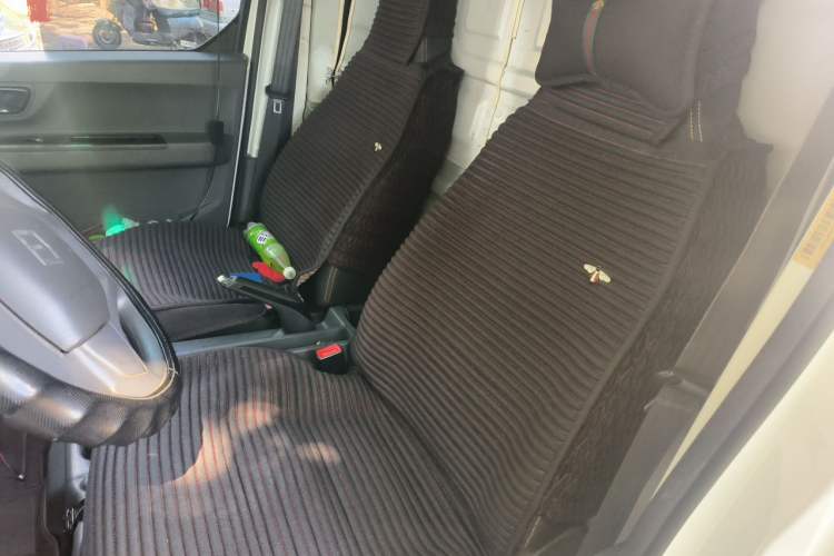Used Farizon Xingxiang V 2024 Star Enjoy V7E 48.38 kWh Left Rear Seat