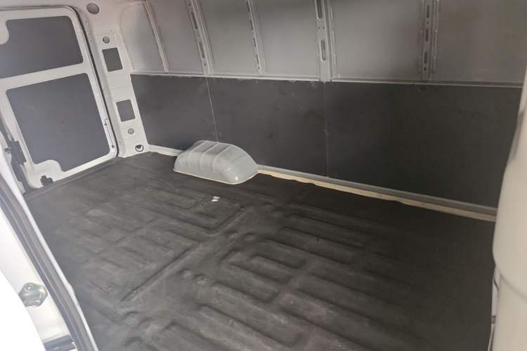 Used Farizon Xingxiang V 2024 Star Enjoy V6E Feature Edition Xuanwu 41.055 kWh Left Rear Seat