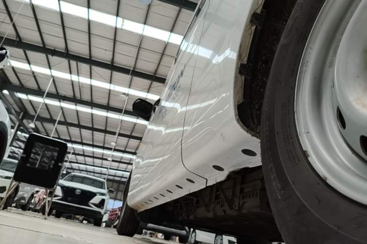 Used Farizon Xingxiang V 2024 Star Enjoy V6E Feature Edition Zhixin 46.08 kWh Left Side Sill
