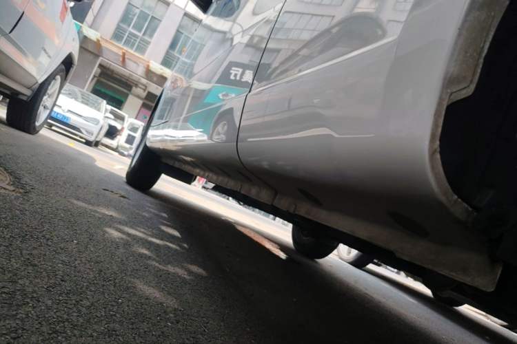 Used Farizon Xingxiang V 2024 Star Enjoy V6E Feature Edition Zhixin 46.08 kWh Left Side Sill