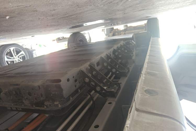 Used Farizon Xingxiang V 2024 Star Enjoy V6E Feature Edition Xuanwu 41.055 kWh Left Side Sill