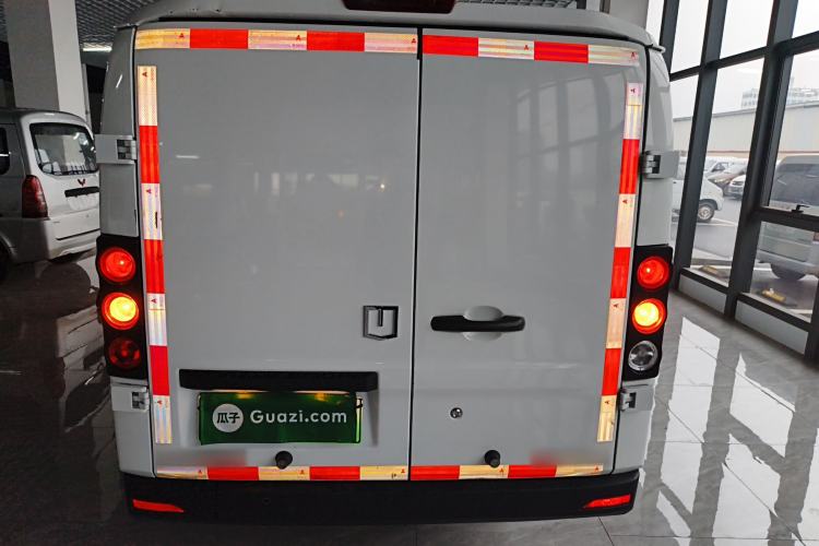 Used Farizon Xingxiang V 2024 Star Enjoy V7E 48.38 kWh Rear