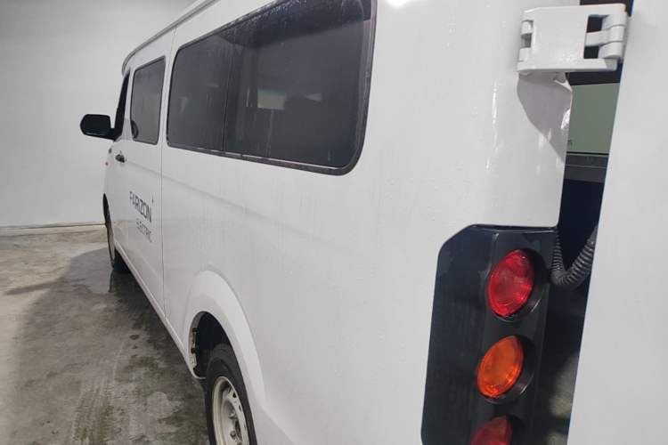 Used Farizon Xingxiang V 2024 Star Enjoy V6E Feature Edition Zhixin 46.08 kWh Rear Left 45 Deg