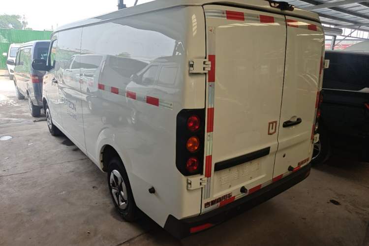 Used Farizon Xingxiang V 2024 Star Enjoy V6E Feature Edition Xuanwu 41.055 kWh Rear Left 45 Deg