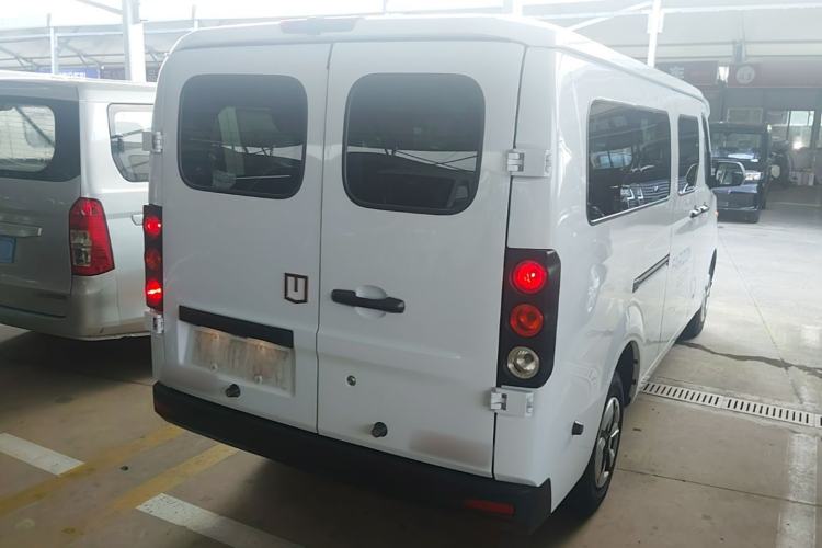 Used Farizon Xingxiang V 2024 Star Enjoy V6E Feature Edition Zhixin 46.08 kWh Rear Right 45 Deg