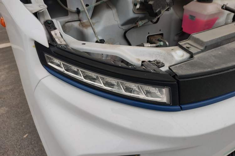 Used Farizon Xingxiang V 2024 Star Enjoy V6E Feature Edition Xuanwu 41.055 kWh Right Front Headlight