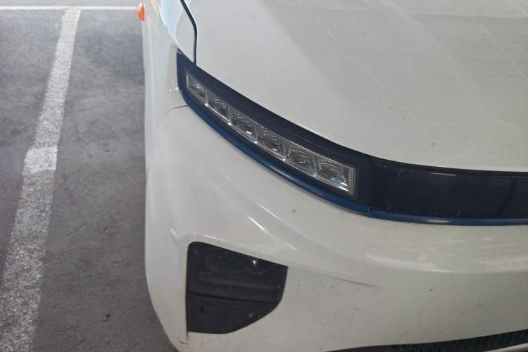 Used Farizon Xingxiang V 2024 Star Enjoy V6E Feature Edition Zhixin 46.08 kWh Right Front Headlight