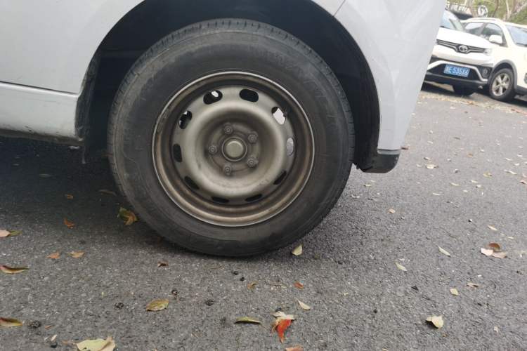 Used Farizon Xingxiang V 2024 Star Enjoy V7E 38.7 kWh Right Front Wheel Hub