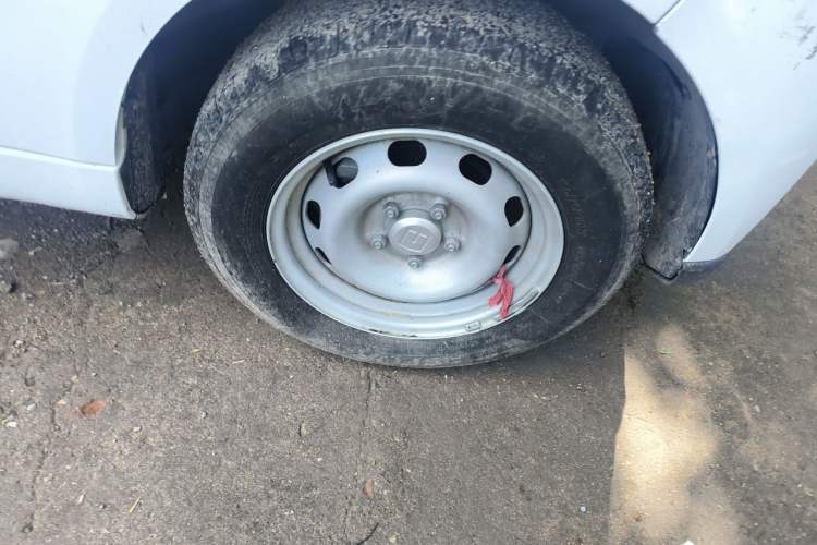 Used Farizon Xingxiang V 2024 Star Enjoy V7E 48.38 kWh Right Front Wheel Hub