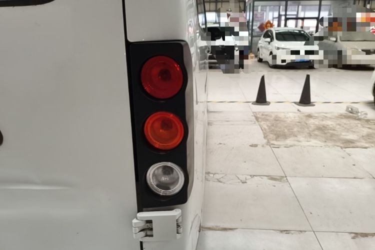 Used Farizon Xingxiang V 2024 Star Enjoy V6E Feature Edition Zhixin 46.08 kWh Right Rear Taillight