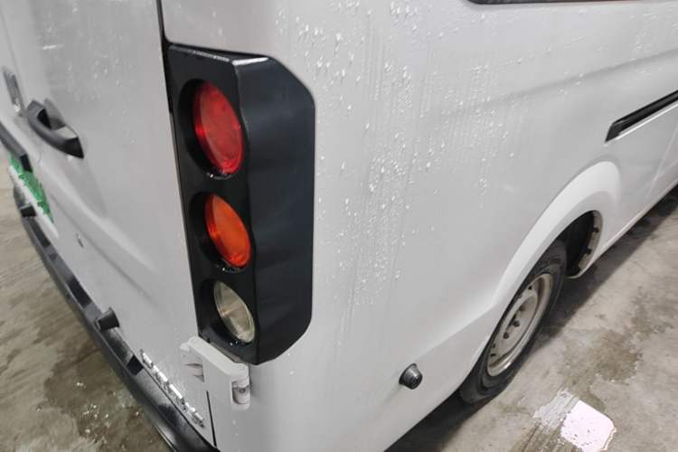 Used Farizon Xingxiang V 2024 Star Enjoy V6E Feature Edition Zhixin 46.08 kWh Right Rear Taillight