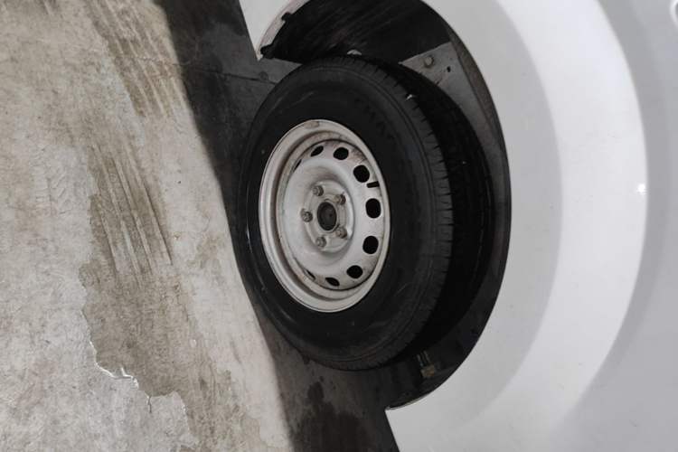 Used Farizon Xingxiang V 2024 Star Enjoy V6E Feature Edition Zhixin 46.08 kWh Right Rear Wheel Hub