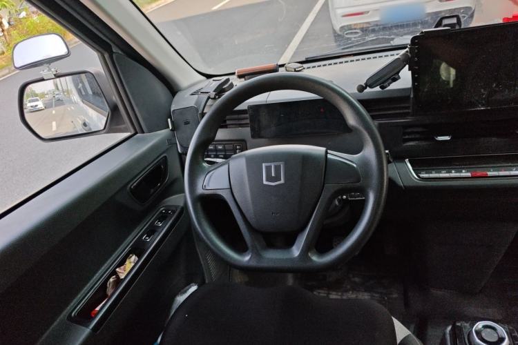 Used Farizon Xingxiang V 2024 Star Enjoy V6E Feature Edition with CATL 41.86 kWh Steering Wheel