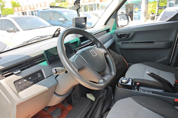Used Farizon Xingxiang V 2024 Star Enjoy V6E Feature Edition Zhixin 46.08 kWh Steering Wheel