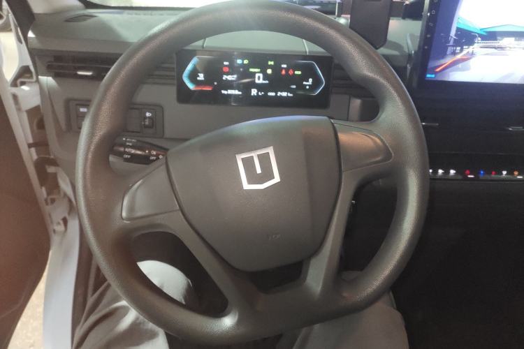 Used Farizon Xingxiang V 2024 Star Enjoy V6E Feature Edition Zhixin 46.08 kWh Steering Wheel