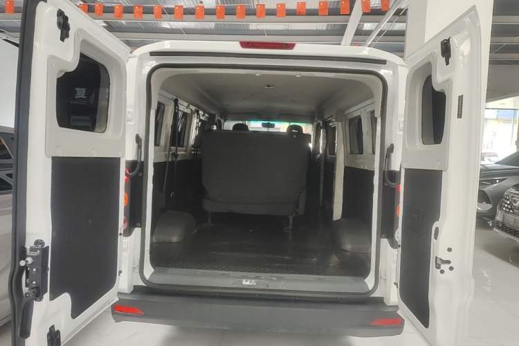 Used Farizon Xingxiang V 2024 Star Enjoy V6E Feature Edition Zhixin 46.08 kWh Trunk