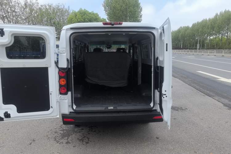 Used Farizon Xingxiang V 2024 Star Enjoy V6E Feature Edition Zhixin 46.08 kWh Trunk