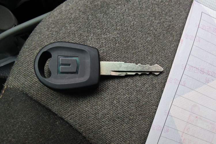 Used Farizon Xingxiang V 2024 Star Enjoy V6E Feature Edition with CATL 41.86 kWh Vehicle Key