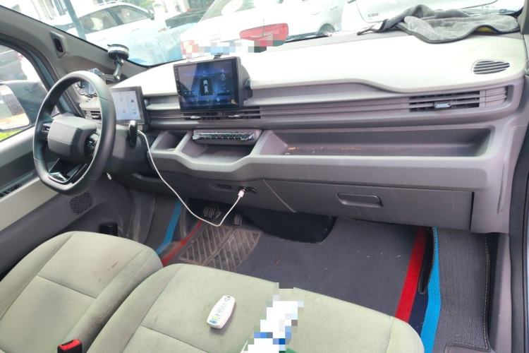Used Farizon Xingxiang V 2025 Star Enjoy V7E Smart Edition Ningde 50.2 kWh Center Console