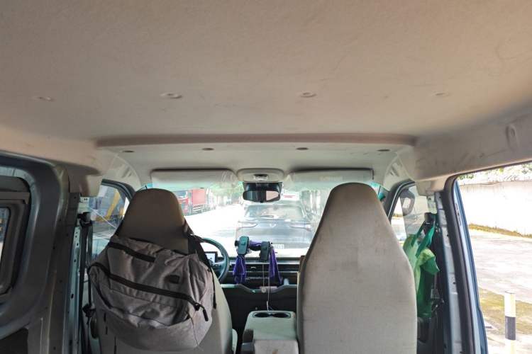 Used Farizon Xingxiang V 2025 V8E Functional Edition—Smart Edition, 340km Headliner