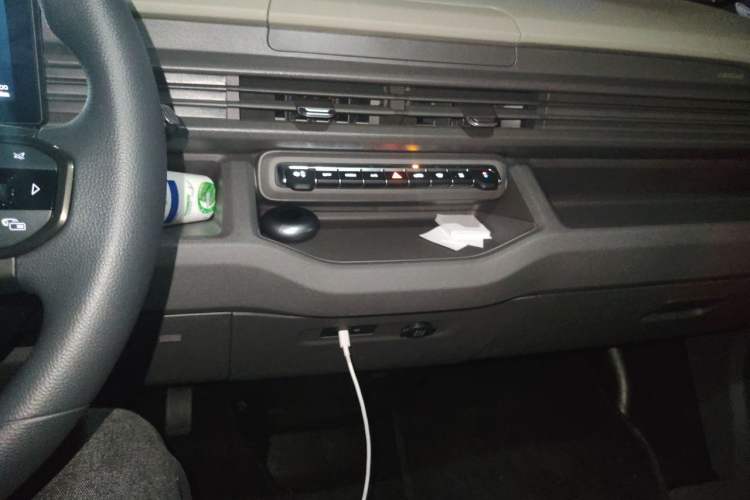 Used Farizon Xingxiang V 2025 Star Enjoy V7E Functional Edition Smart Edition Xuanwu 51.4 kWh Audio And AC Panel