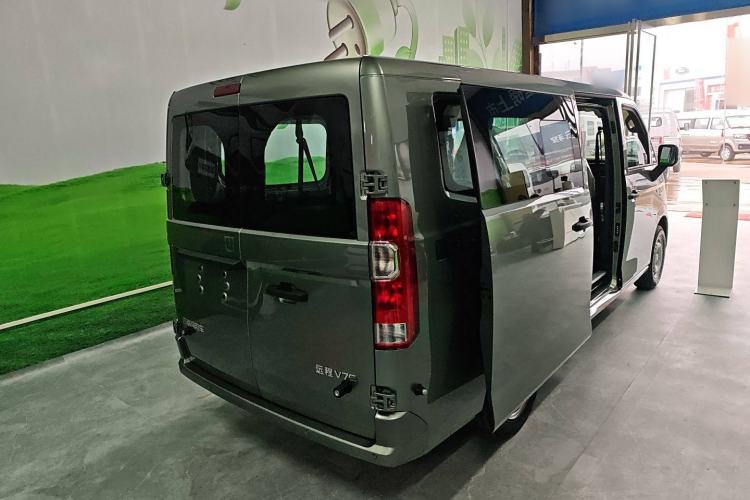 Used Farizon Xingxiang V 2025 Star Enjoy V7E Smart Edition Xuanwu 51.4 kWh Exterior 3