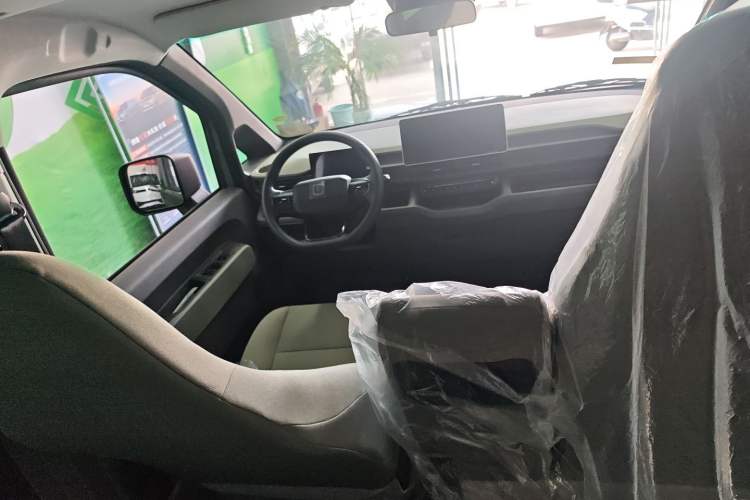 Used Farizon Xingxiang V 2025 Xingxiang V7E Functional Edition, Smart Edition, CATL 50.2kWh Exterior 6