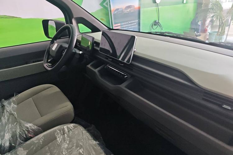 Used Farizon Xingxiang V 2025 Xingxiang V7E Functional Edition, Smart Edition, CATL 50.2kWh Exterior 9