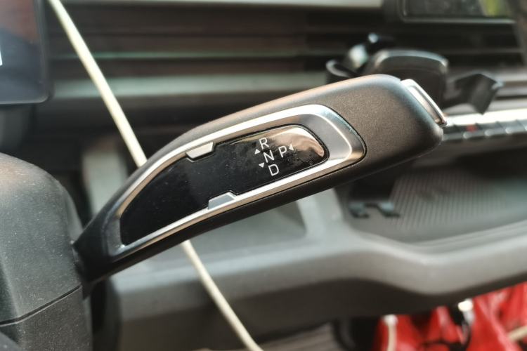 Used Farizon Xingxiang V 2025 Xingxiang V7E Functional Edition, Smart Edition, CATL 50.2kWh Gear Lever