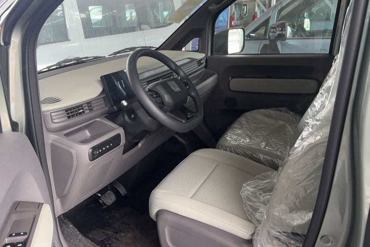 Used Farizon Xingxiang V 2025 Star Enjoy V7E Smart Edition Ningde 50.2 kWh Interior 1