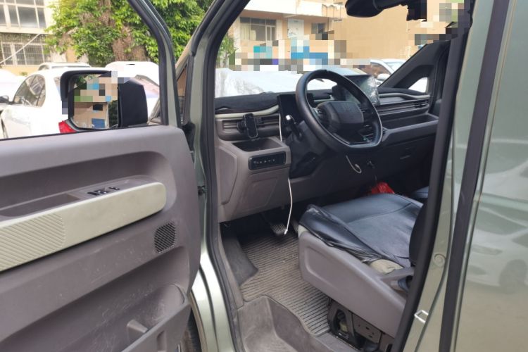 Used Farizon Xingxiang V 2025 Xingxiang V7E Functional Edition, Smart Edition, CATL 50.2kWh Interior 3