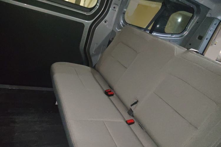Used Farizon Xingxiang V 2025 Star Enjoy V7E Functional Edition Smart Edition Xuanwu 51.4 kWh Left Rear Seat