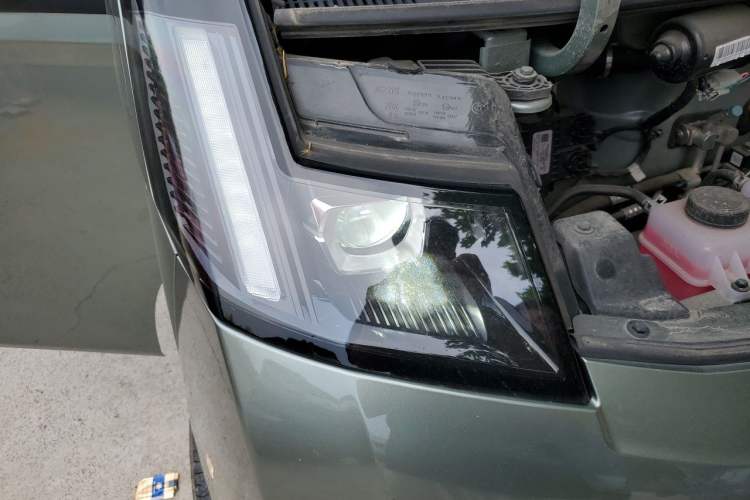 Used Farizon Xingxiang V 2025 Star Enjoy V7E Smart Edition Xuanwu 51.4 kWh Right Front Headlight