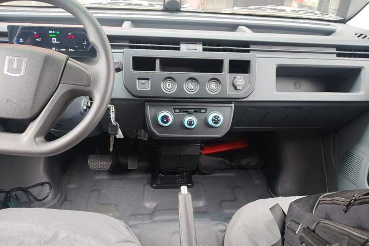 Used Farizon Xingxiang V 2025 Star Enjoy V6E Xuanwu Wealth Creation Edition II Audio And AC Panel